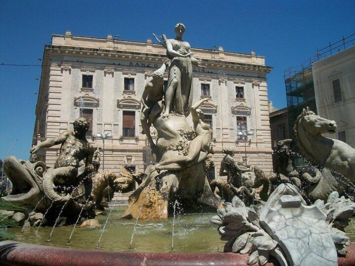 Siracusa Vacanze Сиракузы Экстерьер фото
